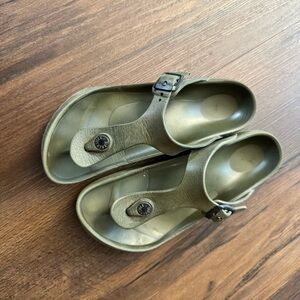 Birkenstock Gizeh Essentials EVA khaki Thong Sandals